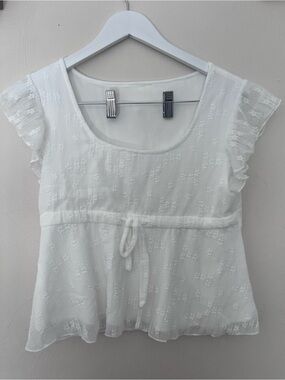 White Women’s Scoop Neck Tie-Waist Butterfly Top